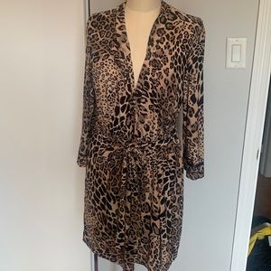 Animal print knit robe in a s/m size